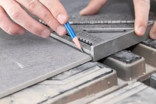 Swanson Tool S0101 7 Inch Speed Square, Blue | Accurate Layout Tool for Carpentry and Construction thumbnail 6