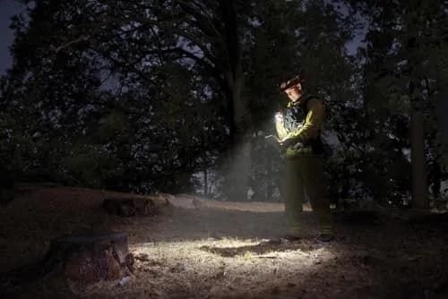 MagLite Mini Incandescent Flashlight 2-Cell AA with Holster | Classic Xenon Bulb, 14 Lumens, 96m Beam thumbnail 3