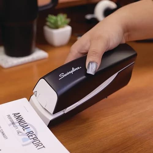 Swingline Electric Stapler 20 Sheet Capacity Portable Full Strip Black | Dual Power, Quiet, 2-Year Warranty thumbnail 6