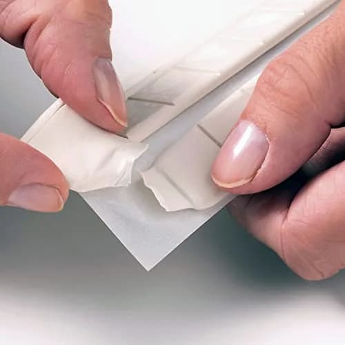 UHU Tac Removable & Reusable Glue Pads for Fast & Clean Mounting, 80 Tac Pads, White | Repositionable Adhesive for Paper & Small Objects thumbnail 2