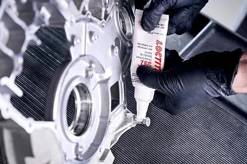 Loctite 592 Automotive Thread Sealant - High-Pressure, High-Viscosity, Prevents Galling - 50 ml thumbnail 2