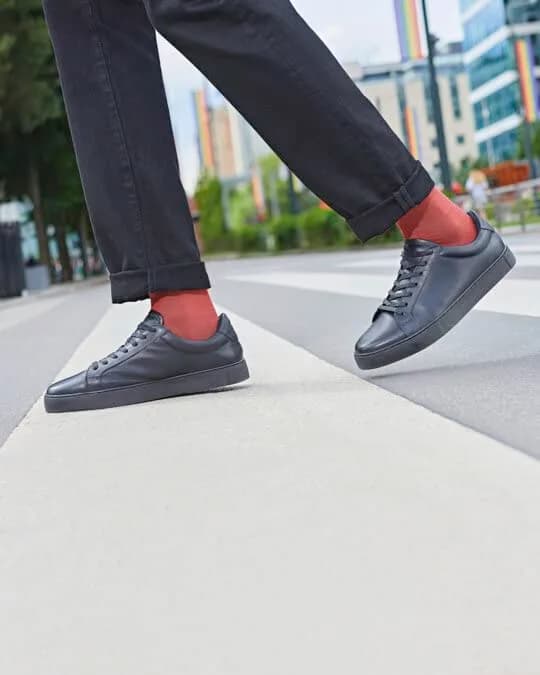 FALKE Men's Airport Crew Socks, Merino Wool Cotton, Black 3000, Size 11-12 | Classic Formal Comfort — Black (Black 3000) / 9.5-10.5 thumbnail 3