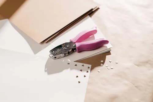 Fiskars 1/4" Heart Shape Paper Hole Punch Pink | Crafts & Cardstock Puncher thumbnail 5