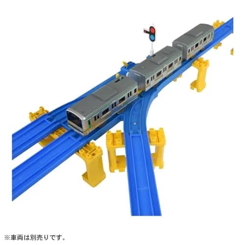 Takara Tomy HO Scale Medium Plastic Train Track with Half Straight Rail (R-16) | HO Scale Model Trains for Kids thumbnail 3