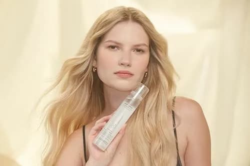 GIOVANNI L.A. Hold Hair Spritz Maximum Hold Styling Spray 148ml (5 fl oz) | Aerosol-Free Pump for Firm Hold thumbnail 3