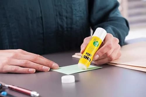 UHU Stic 40g (1.41 oz) | Washable, Quick Stick Adhesive Putty thumbnail 2
