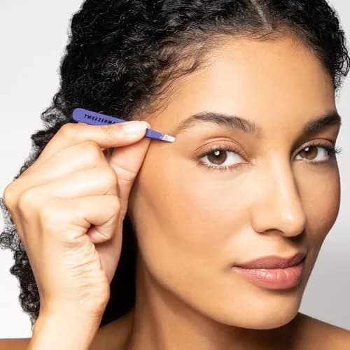 Tweezerman Mini Slant Tweezer Blooming Lilac | Precision Eyebrow Shaping Tool thumbnail 3