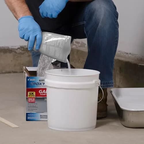 Rust-Oleum Anti-Skid Additive Powder 100.55 ml (3.4 Fl Oz) | For Concrete, Wood, Metal, Fiberglass Surfaces thumbnail 2
