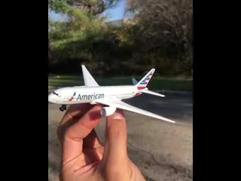 Daron American Single Plane Die-cast Toy Model Airplane | Authentic Aviation Collectible for Kids & Collectors thumbnail 2