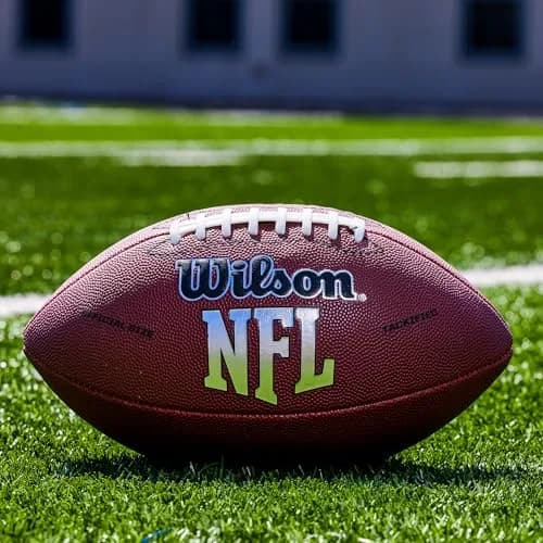 Wilson NFL MVP Junior Football with Pump & Tee - 10 inches (25.4 cm) | Official NFL Partner Since 1941 thumbnail 4