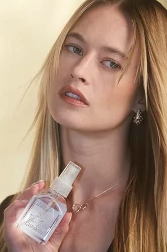 GIOVANNI Shine of the Times Finishing High-Gloss Hair Mist 12.9 Fl Oz (3 Pack) | Seals Style & Smoothes Frizz thumbnail 3