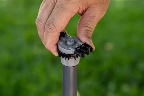 Rain Bird 6-Port Free Flow Drip Irrigation Manifold 1/2" NPT x 1/4" Drip | Connects Six 1/4" Drip Tubes to 1/2" Riser thumbnail 4