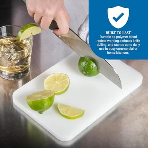 San Jamar Cut-N-Carry Saf-T-Grip Cutting Board White 22.86cm x 15.24cm x 1.27cm | Integrated Handle for Easy Carrying thumbnail 4