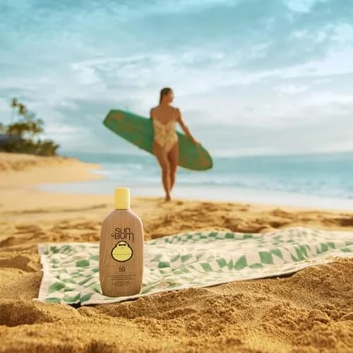 Sun Bum Original SPF 50 Sunscreen Lotion 237ml (8 Fl Oz) | Broad Spectrum UVA/UVB Protection thumbnail 5