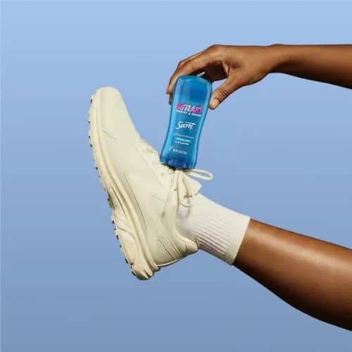 Secret Outlast Antiperspirant Deodorant for Women, 72hr Sweat & Odor Protection, Clear Gel 76ml (2.6 oz) | Pro-Hyaluronic Power thumbnail 8