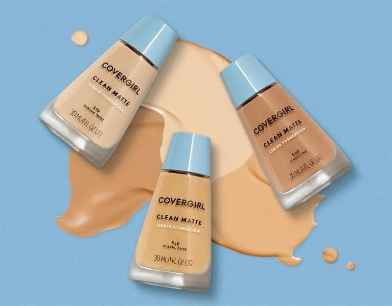 COVERGIRL Clean Matte Liquid Foundation Classic Ivory 30ml | Oil-Free, Matte Finish for Oily Skin thumbnail 8