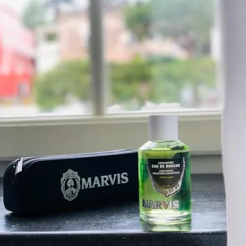 Marvis Strong Mint Mouthwash Concentrate 121 ml (4.1 Fl Oz) | Kills Germs & Neutralizes Odor thumbnail 3