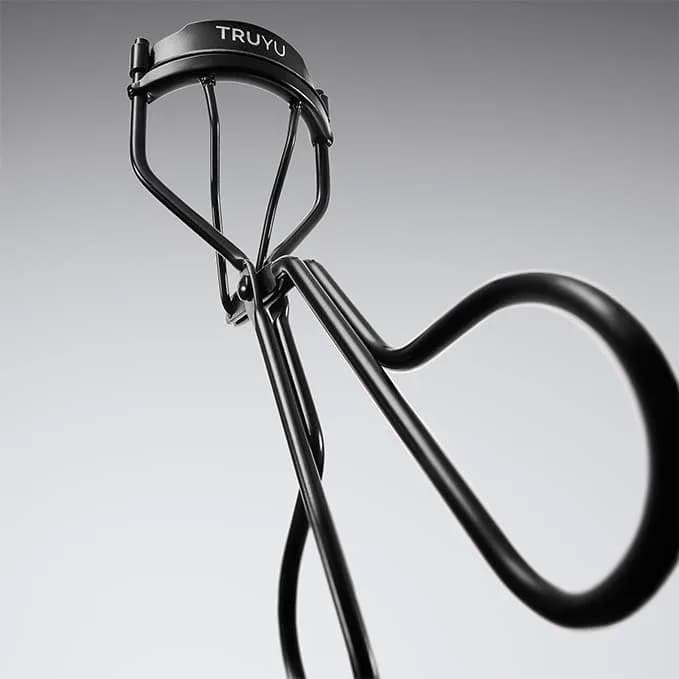 Truyu Black Eyelash Curler with 2 Silicone Replacement Pads | No Pinching, Longer Looking Lashes thumbnail 5