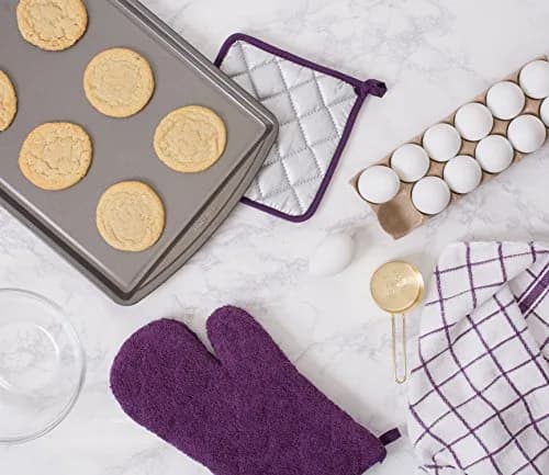 DII Basic Terry Collection Quilted Cotton Oven Mitts 18cm x 33cm (7" x 13") | Heat Resistant Kitchen Mitts thumbnail 2