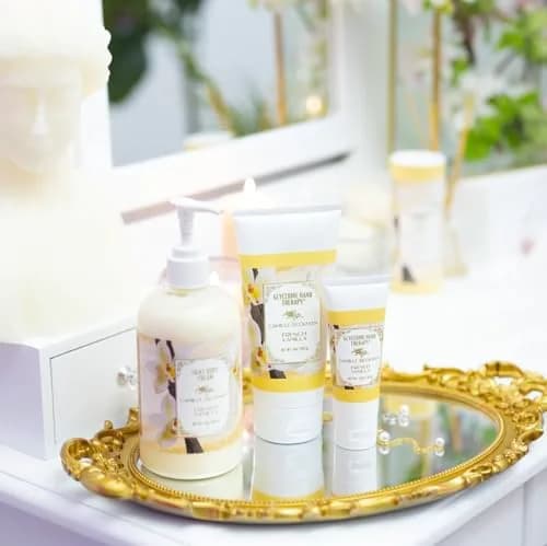 Camille Beckman French Vanilla Silky Body Cream & Lotion 368ml (13 oz) | All Skin Types, Non-Greasy thumbnail 5