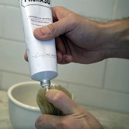 Proraso Shaving Cream Sensitive Skin Oatmeal & Green Tea 150ml (5.1 Fl Oz) | Smooth Irritation-Free Shave thumbnail 5
