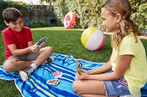 Mattel Games UNO Splash Card Game 108 Cards | Ages 7+, 2-10 Players, Waterproof Plastic thumbnail 2