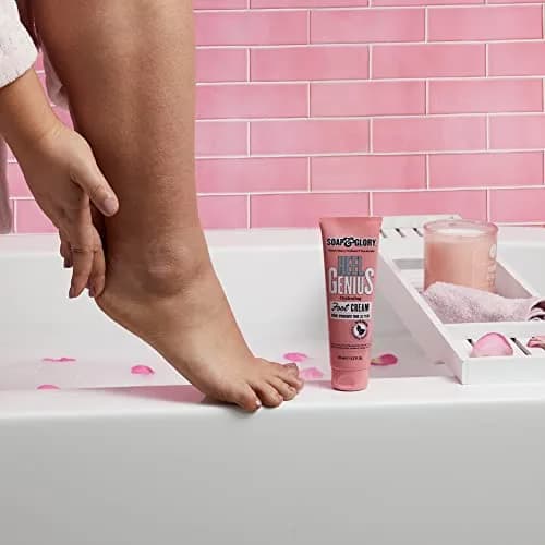 Soap & Glory Heel Genius Foot Cream 125ml (4.2 oz) | Overnight Repair for Dry, Cracked Heels thumbnail 4