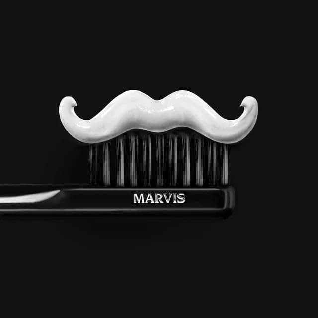 Marvis Toothbrush Medium Nylon Bristle Silver | Lightweight & Travel-Friendly thumbnail 5