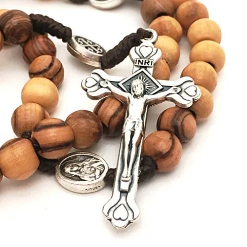 LION OF JUDAH MARKET / Cortina Olive Wood Rosary 15.5in | Holy Soil Christian Gift from Jerusalem thumbnail 3