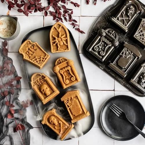 Nordic Ware Tombstone Cakelet Pan 1.06 L (4.5 cups) | Eerie Graveyard Centerpiece thumbnail 8