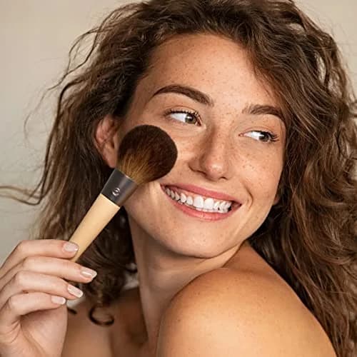 EcoTools Full Powder Brush 1 Count | Fluffy Makeup Brush for All-Over, Flawless Coverage thumbnail 4