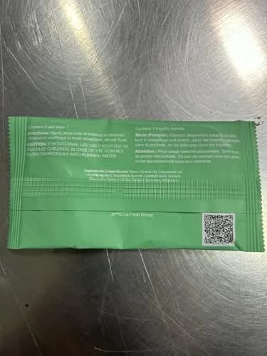 La Fresh Makeup Remover Wipes With Vitamin E, 600 Count (1.98 kg / 4.37 lb) | Biodegradable & Gentle Cleansing thumbnail 4
