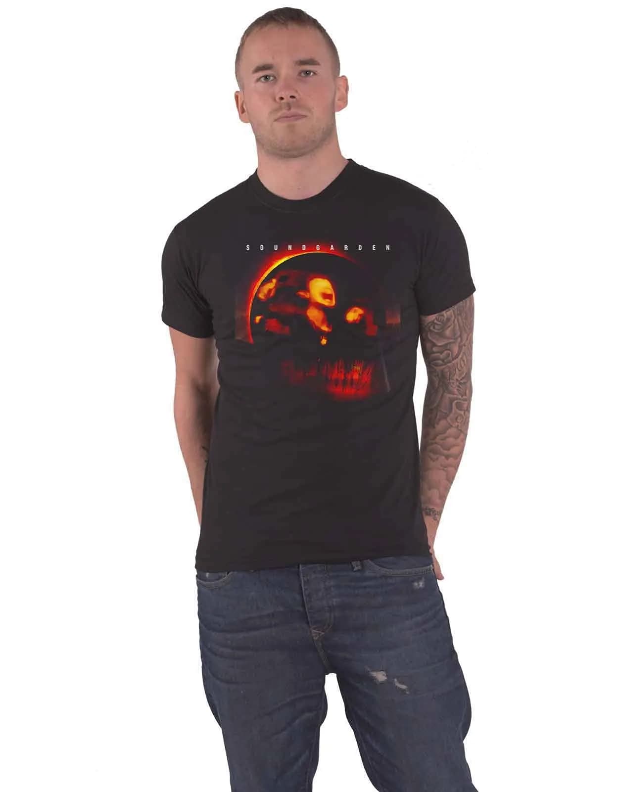 Rock Off officially licensed Soundgarden Superunknown Slim Fit T-shirt Medium Black | Music Fan Favorite