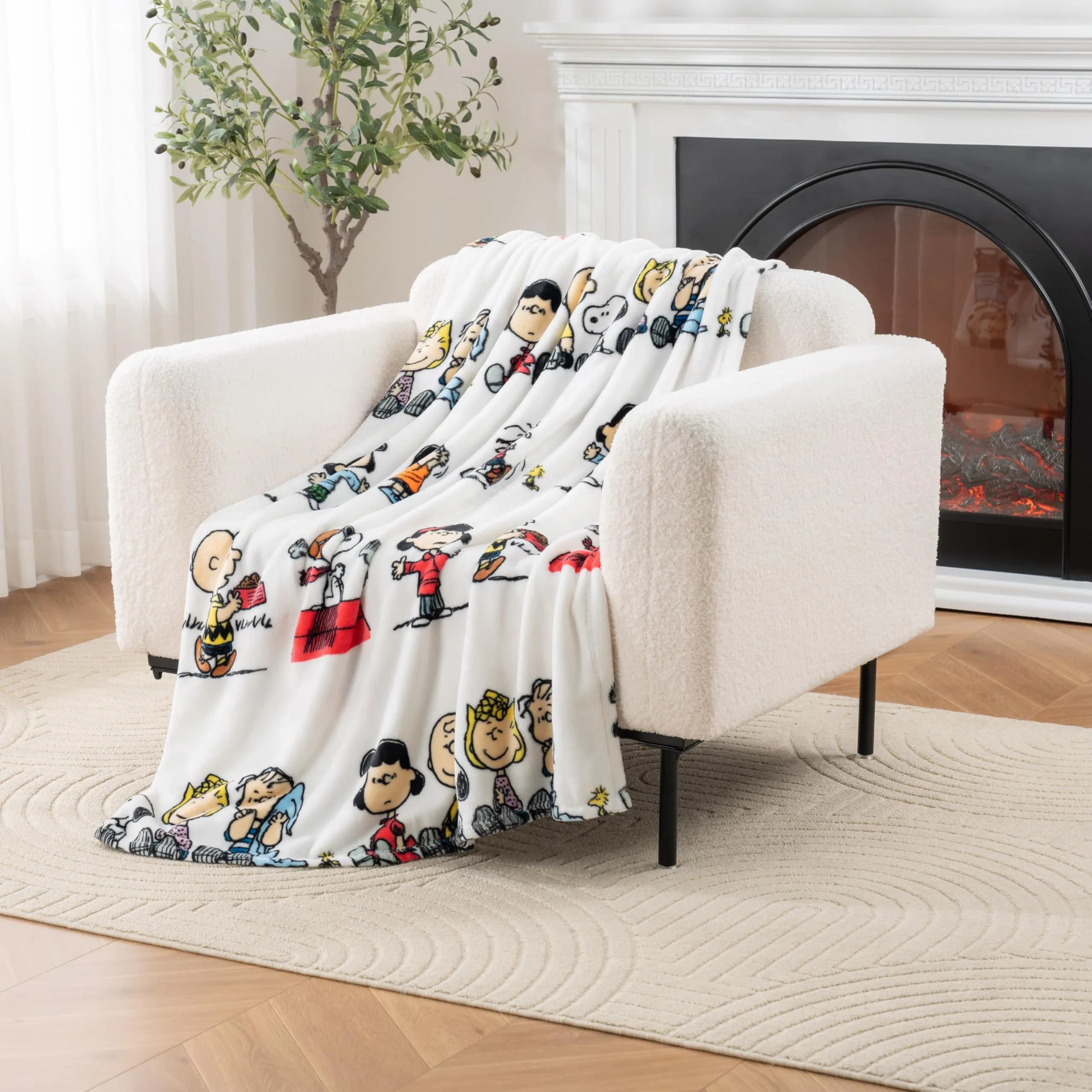Berkshire VelvetLoft Peanuts Snoopy Plush Throw Blanket 55" x 70" | Soft & Cozy for Peanuts Fans