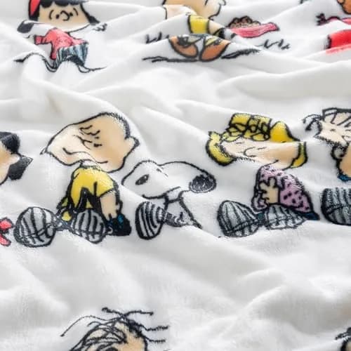 Berkshire VelvetLoft Peanuts Snoopy Plush Throw Blanket 55" x 70" | Soft & Cozy for Peanuts Fans thumbnail 5