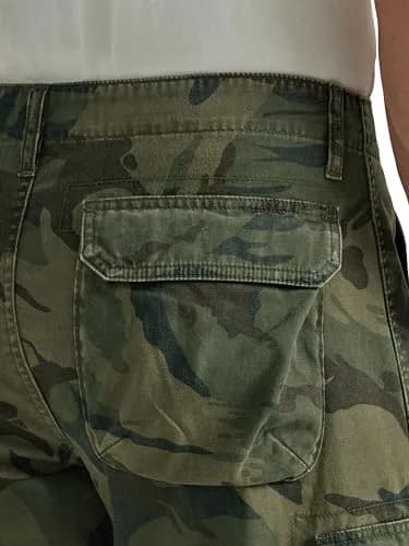 Wrangler Authentics Men's Premium Twill Cargo Short (Bennard), Forest Green Camo, 32 | Relaxed Fit, Durable Cotton thumbnail 3