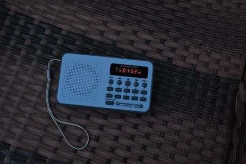 SewaStore.com Gurbani Radio Player with Nitnem, Sukhmani Sahib, Kirtan, Simran, Sundar Gutka & Sri Dasam Granth Baania (Grey) | Pre-assigned Buttons for Daily Gurbani thumbnail 1