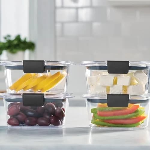 Rubbermaid Brilliance Airtight Food Storage Containers with Lids, Set of 4 (4.7 Cup / 1.1 Litre), BPA-Free Plastic | Stackable Pantry Organizers thumbnail 4
