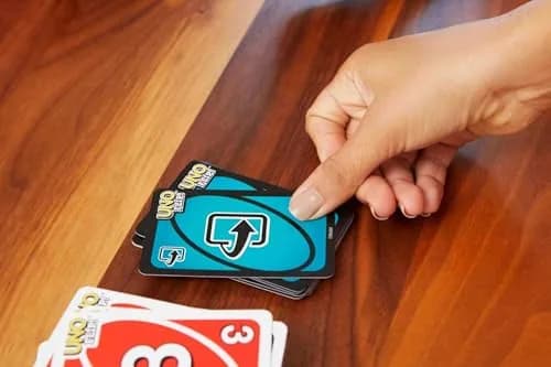 Mattel Games UNO FLIP! Card Game with Storage Tin | Color Blind Accessible Deck for Kids & Adults (112 Cards) thumbnail 6