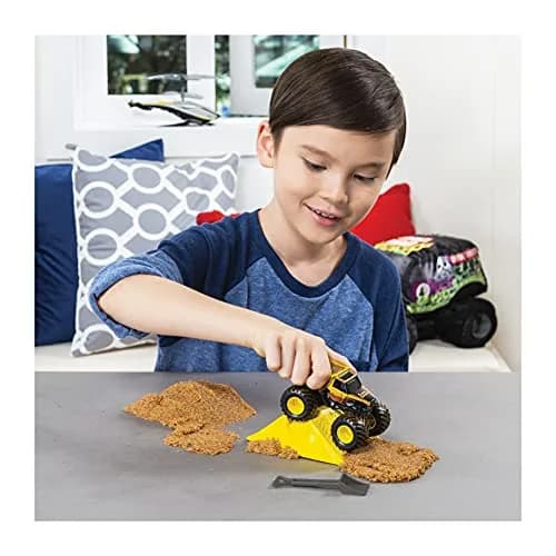 Monster Jam Earth Shaker Monster Dirt Starter Set | 8oz of Synthetic Dirt & Die-Cast Truck for Kids thumbnail 2