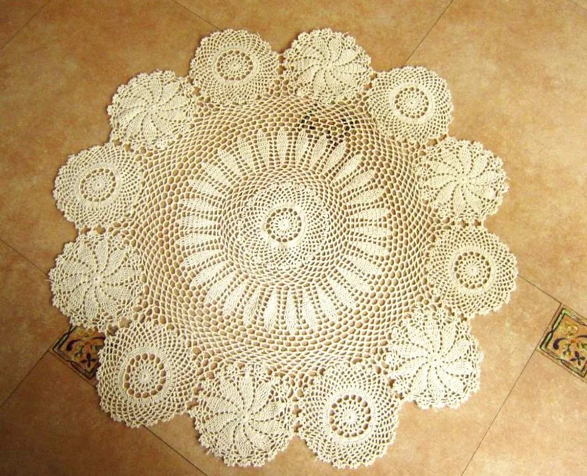 Hetao Handmade Crochet Round Tablecloth Doilies Lace Table Covers White 80 cm (31 Inch) | Elegant Lace Design for Dining Tables — Beige / 35" (Round)