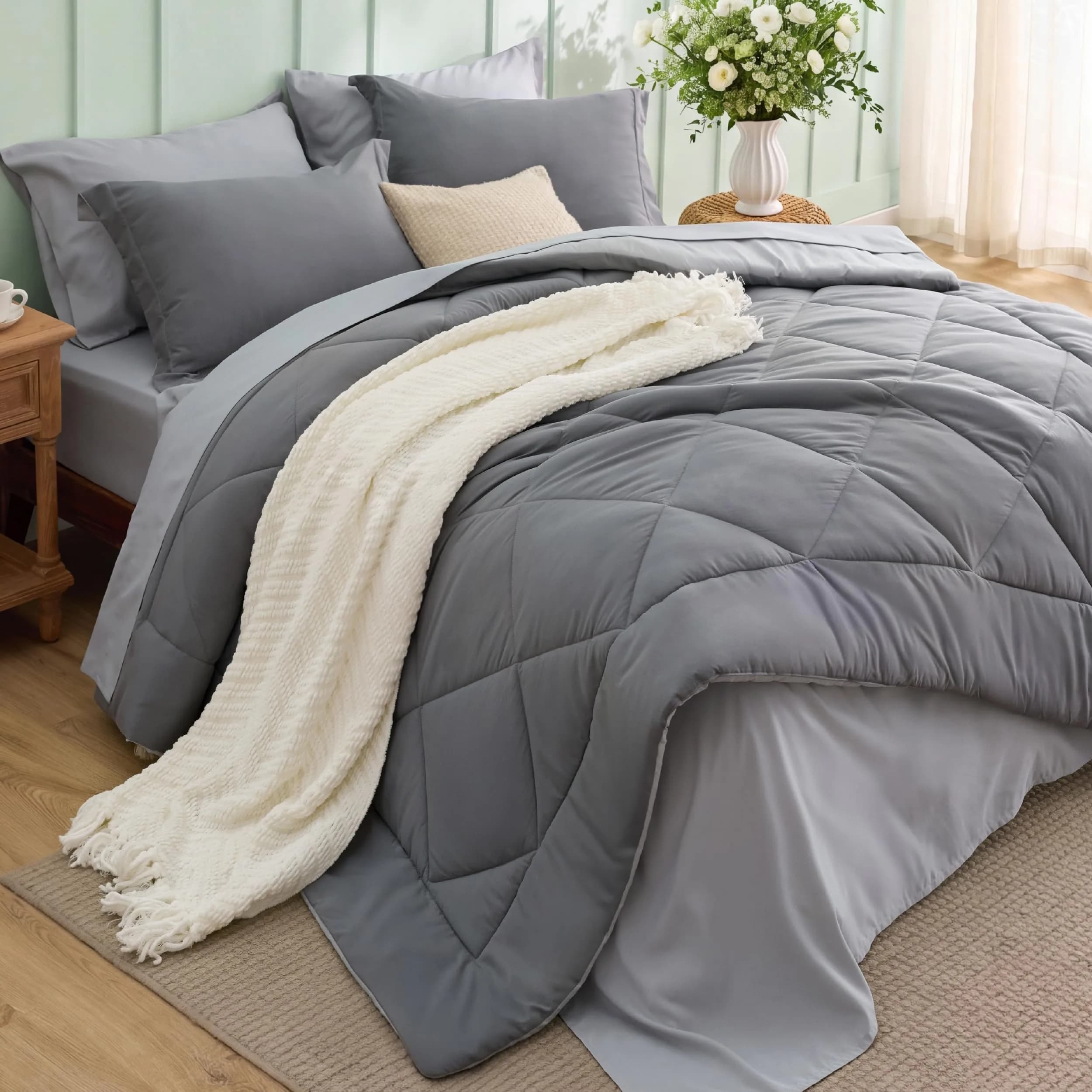 Bedsure Queen Bed in a Bag Reversible Comforter Set 7 Pieces | All-Season Microfiber Bedding - main product image