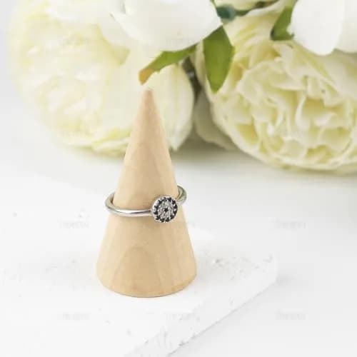 AUEAR 10 Pack Wood Cone Ring Holder 2.5cm (0.98in) Base Diameter x 5cm (1.97in) Height | Simple Natural Wood Display Stands for Rings thumbnail 5