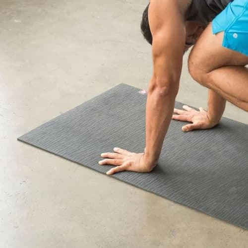 Manduka eKO SuperLite Yoga Mat 71" (180 cm) | 1.5mm Natural Rubber | Foldable Travel Mat | Midnight Blue thumbnail 4