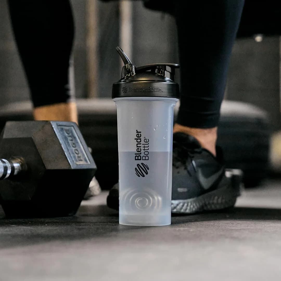 BlenderBottle Classic V2 Shaker Bottle with BlenderBall Whisk, 20-Ounce, Clear/Black thumbnail 6