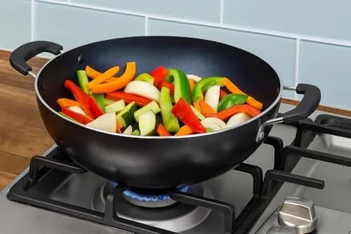 SHRIYA Induction Base Nonstick Kadai with Lid, 2.2 Ltr (2.3 US qt) | Deep Fry Pan for Indian Kitchens thumbnail 4