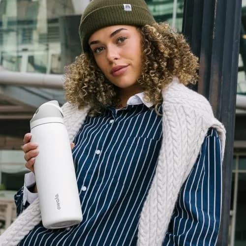 Owala FreeSip Insulated Water Bottle 32 oz (946 ml) | Locks for Travel thumbnail 7