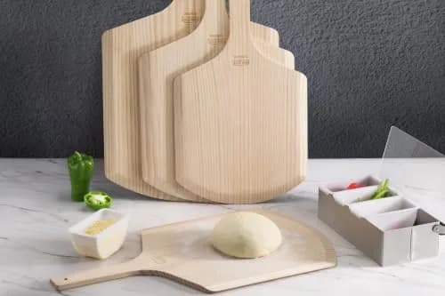 New Star Foodservice Wooden Pizza Peel 16" L x 14" W | Restaurant-Grade, 30" Overall Length thumbnail 4