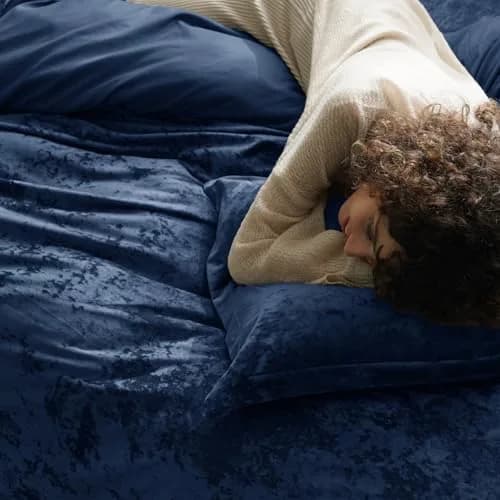 PHF Luxury Velvet Duvet Cover Set King Size | Ultra Soft Breathable Velvet & Microfiber (104" x 90") thumbnail 6