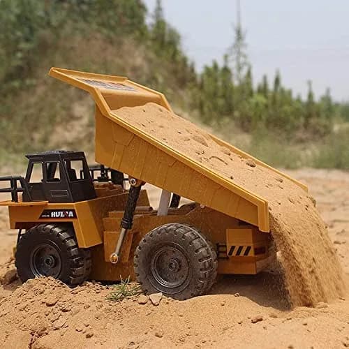 HuiNa 1:18 Scale RC Dump Truck Yellow | 6-Channel Full Functional Metal Construction Toy thumbnail 2